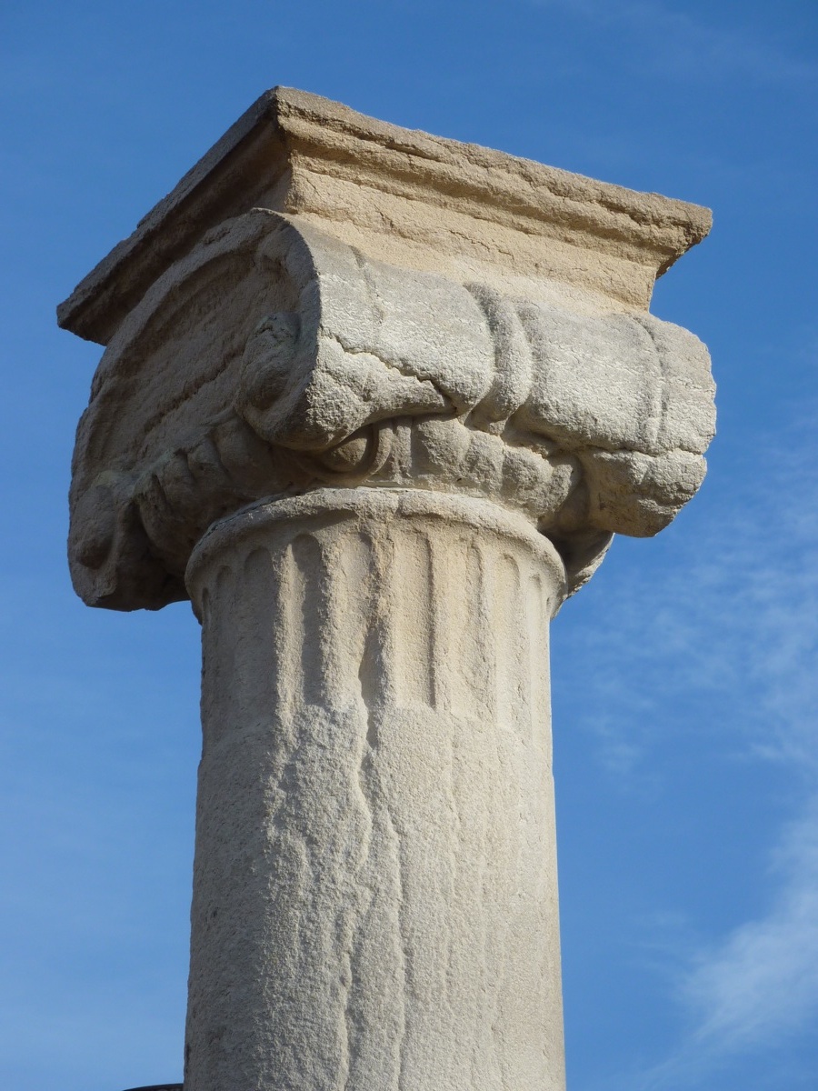 Pair Of Columns In Pierre De Bourgogne-photo-4