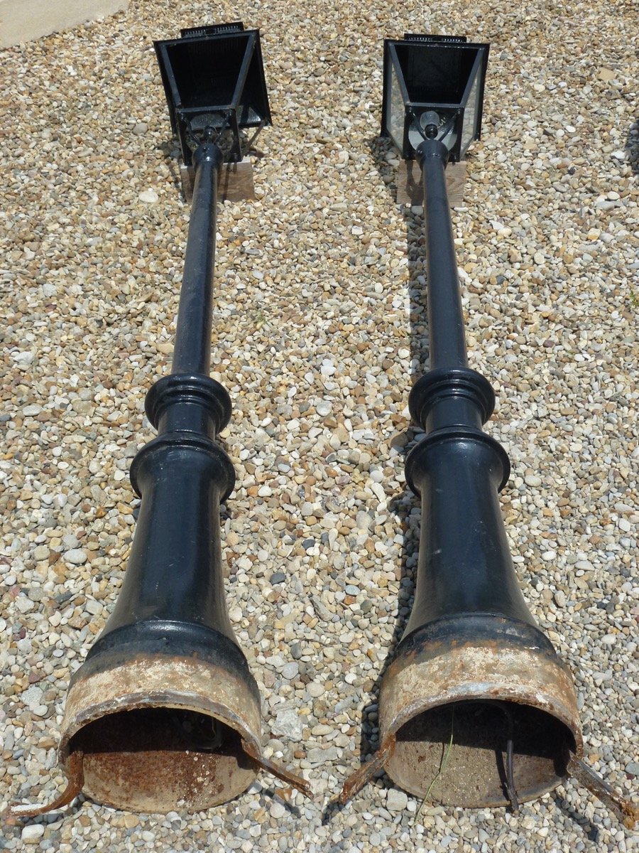 Pair Of Floor Lamps In Cast Iron XXth Century.