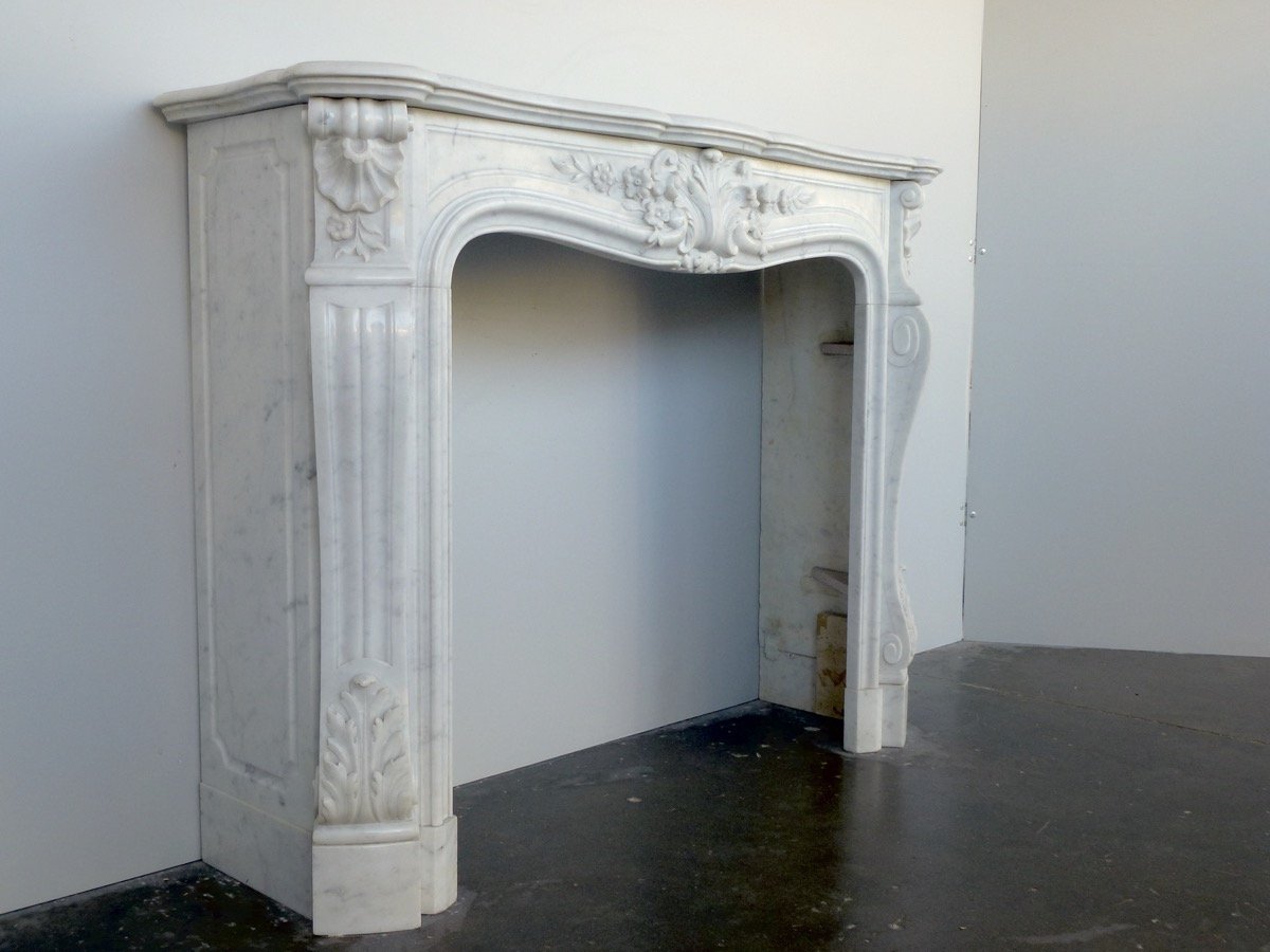 Louis XV White Marble Fireplace-photo-2