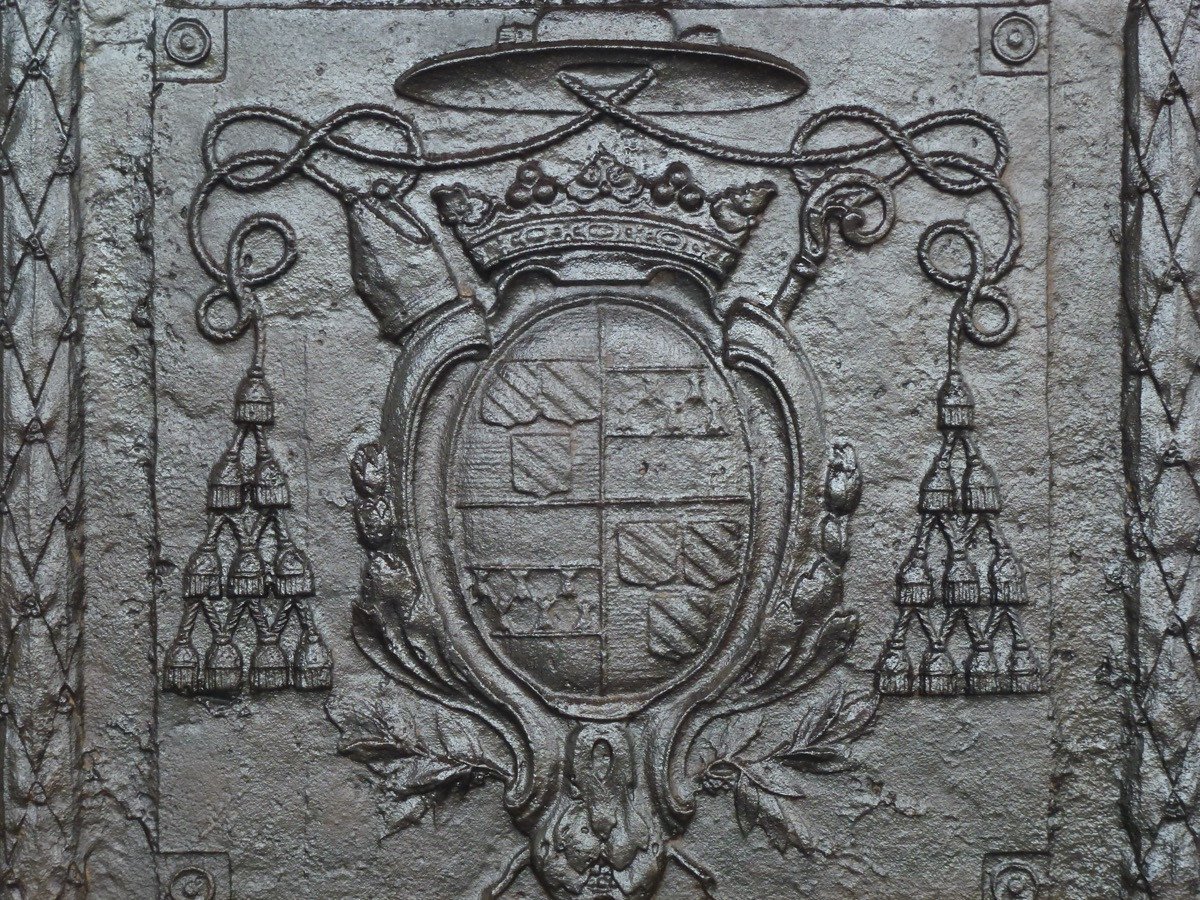 Plaque de cheminée aux armes de Jérôme Champion de Cicé (87 x 80 cm)-photo-2