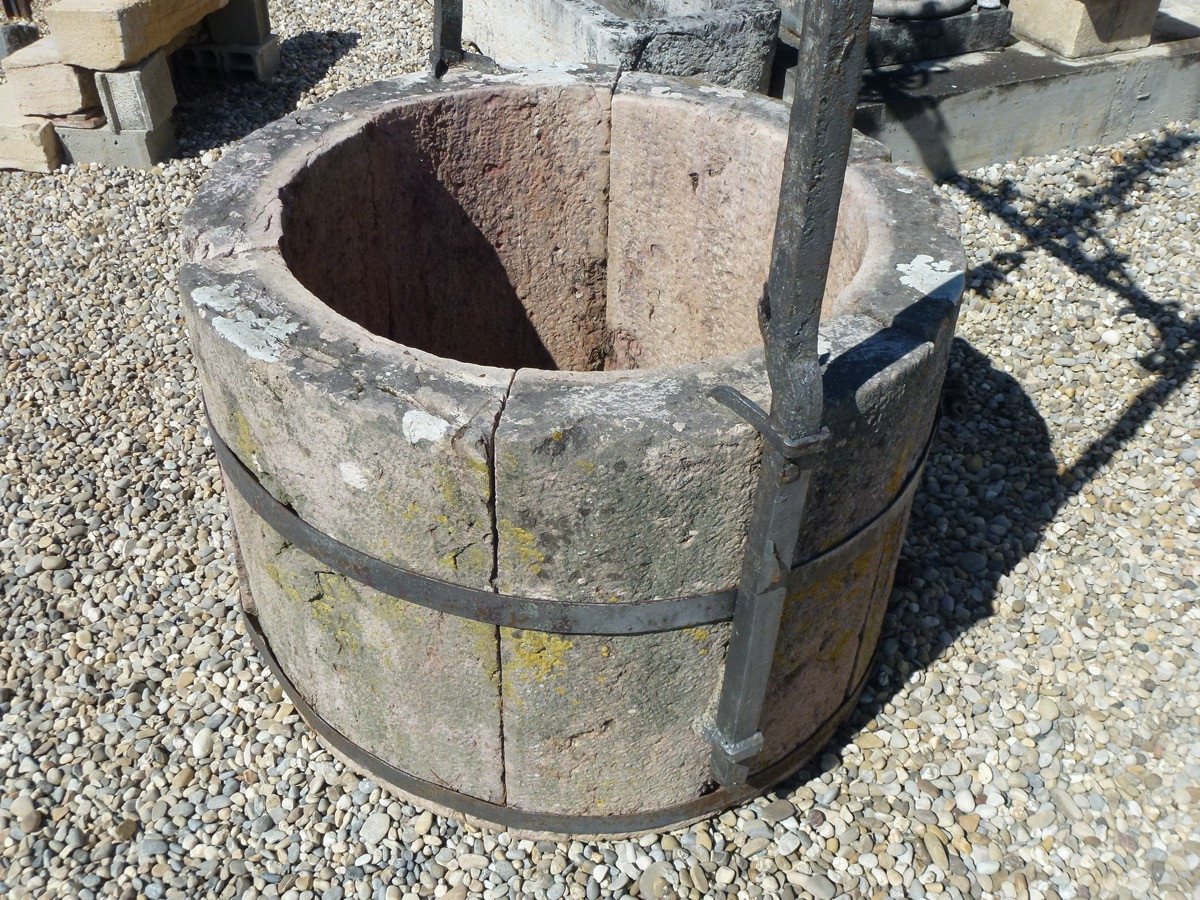 Vosges Sandstone Well And Its Haute Epoque Fittings-photo-4