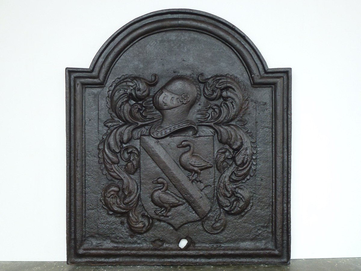 Fireplace Plate With Arms By Willem Tayen (84 X 94 Cm)