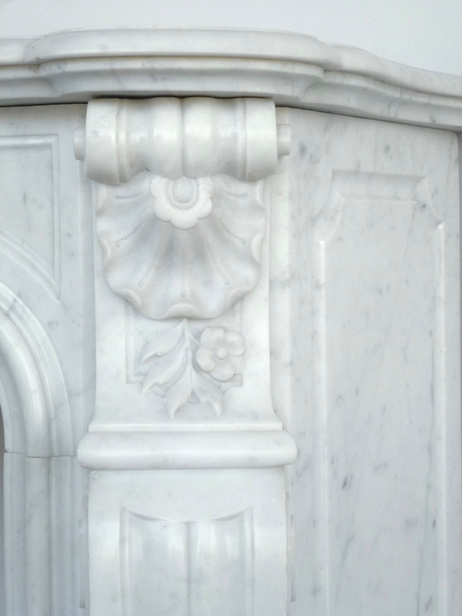 cheminée en marbre de Carrare, de style Louis XV d'époque XIXéme S.-photo-2