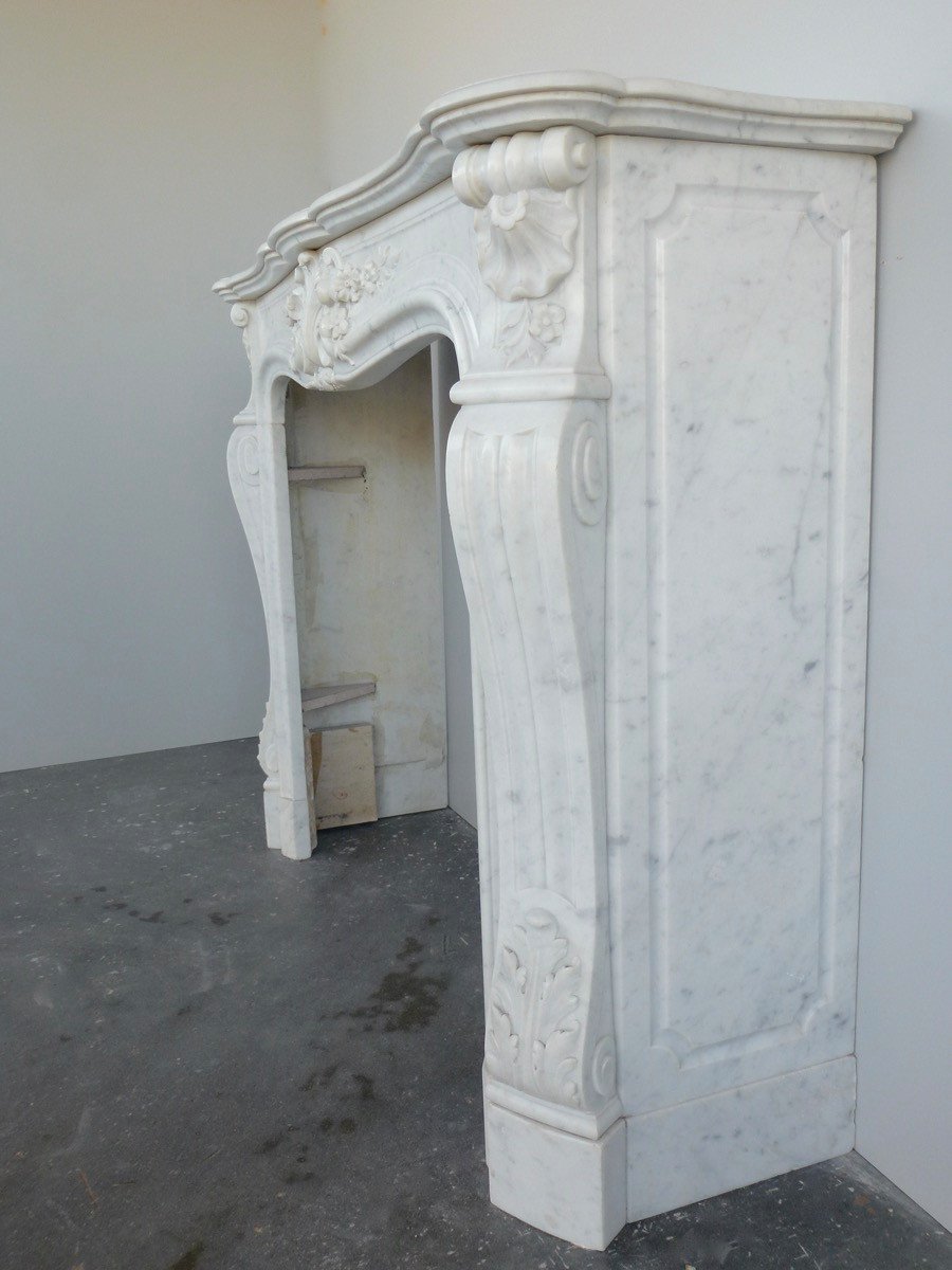 cheminée en marbre de Carrare, de style Louis XV d'époque XIXéme S.-photo-4