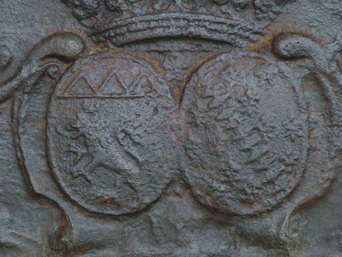 Fireplace Plate With The Arms Of Joseph De Préaux And Marie-henriette De Meaulne (59 X49 Cm)-photo-2