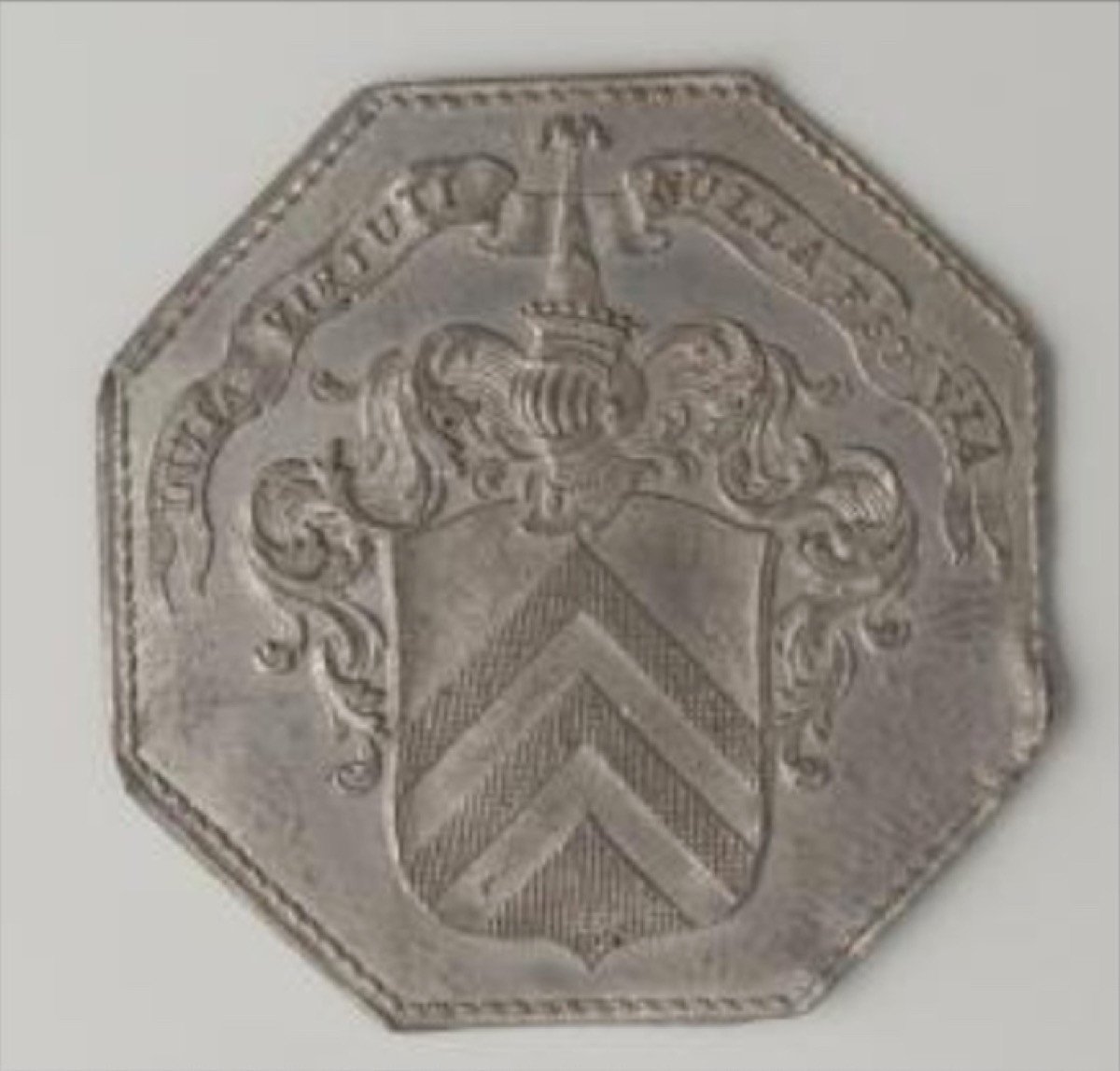 Plaque de cheminée datée 1780 aux armes d'Affry (81x71 cm)-photo-4