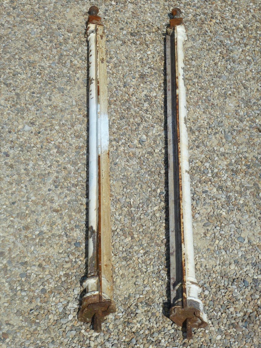Pair Of Cast Iron Corner Posts Of A Veranda-photo-2