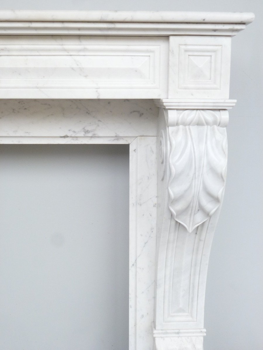 White Carrara Marble Fireplace Called “lion's Paw”-photo-1