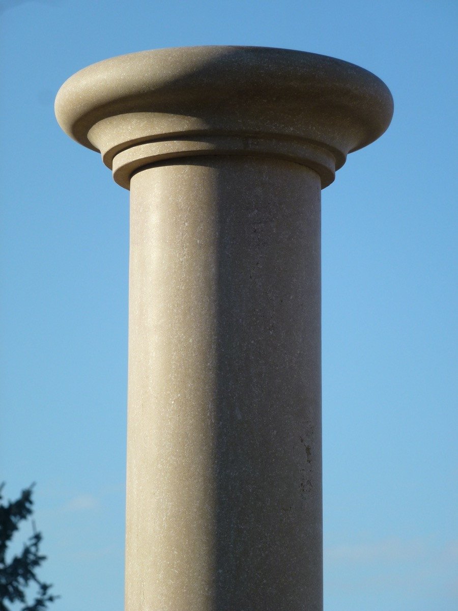 Pair Of Columns In Buxy Stone (saône Et Loire) In The Tuscan Style-photo-2