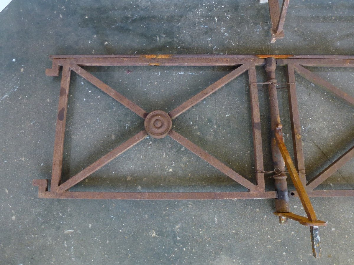 Pair Of Cast Iron And Wrought Iron Railings (2 X 240 X 54 Cm)-photo-1
