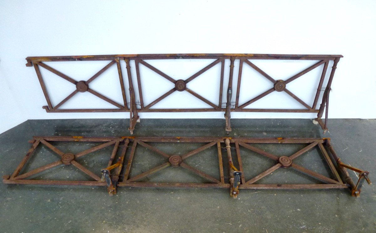 Pair Of Cast Iron And Wrought Iron Railings (2 X 240 X 54 Cm)