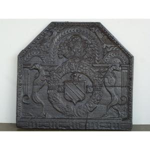 Plaque de cheminée aux armes de la seigneurie de Rossignol (91x84 cm)