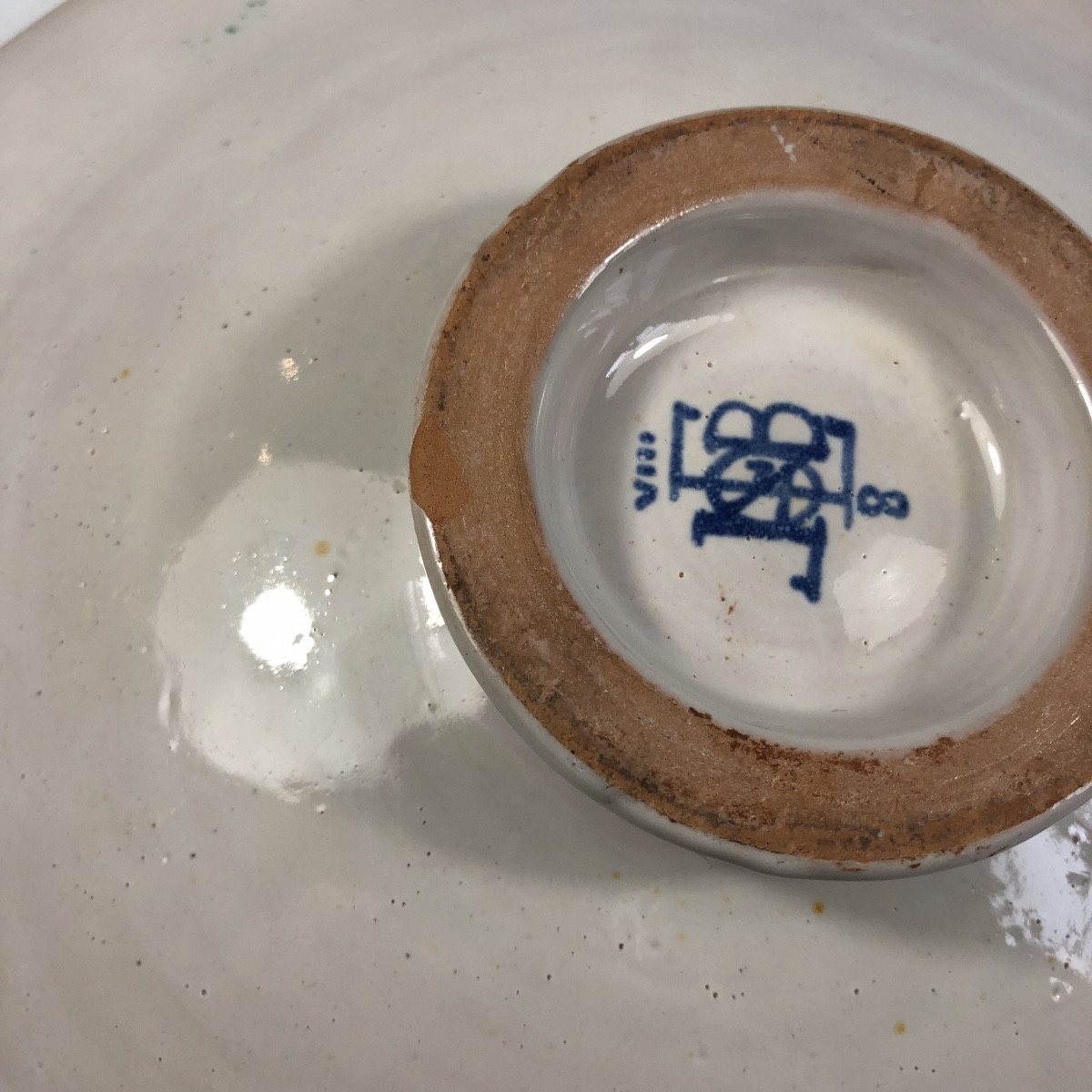 Emile Balon Blois plat sur talon "au dauphin" faïence signée Art Déco-photo-4