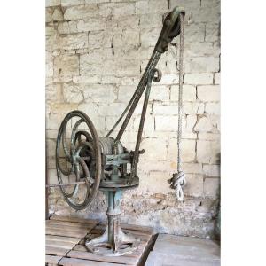 19th Century Viticulture Wine Cellar Crane Cast Iron Circa 1880 Inland Boat / Barge Lifting Device