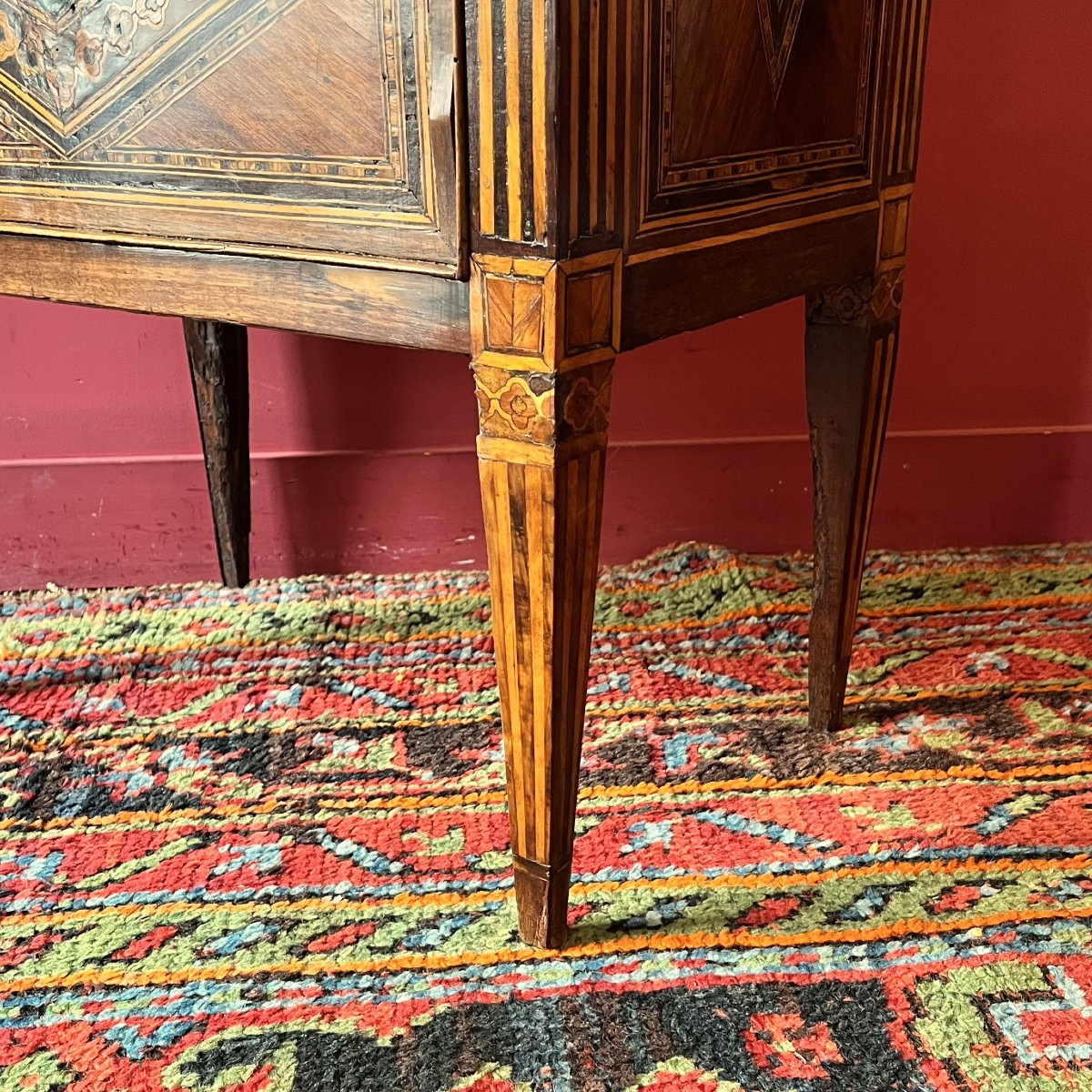 Petite commode italienne marquetée, XVIIIème siècle-photo-6