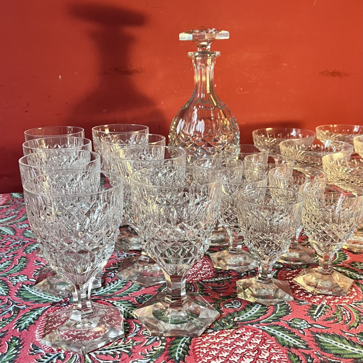 Partie de service à pointes de diamant, 24 pièces-photo-3