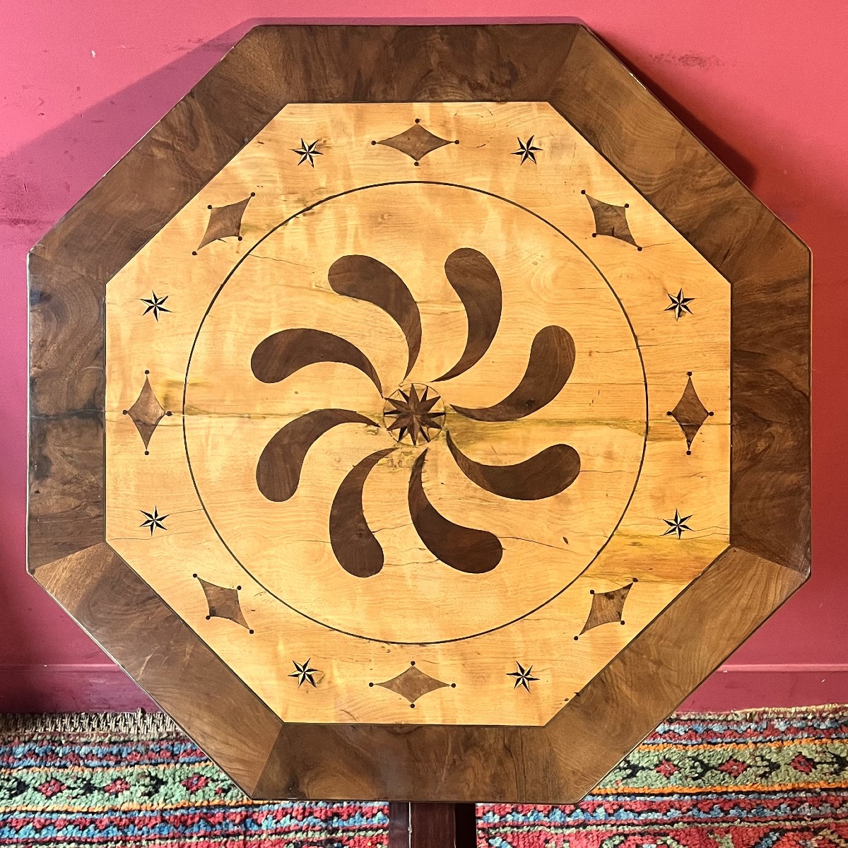 Guéridon marqueté, début XIXème siècle