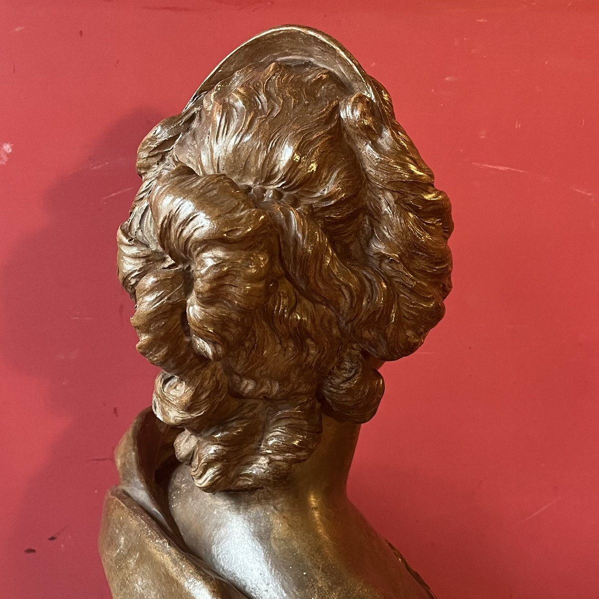 Terracotta Bust Of A Woman-photo-4