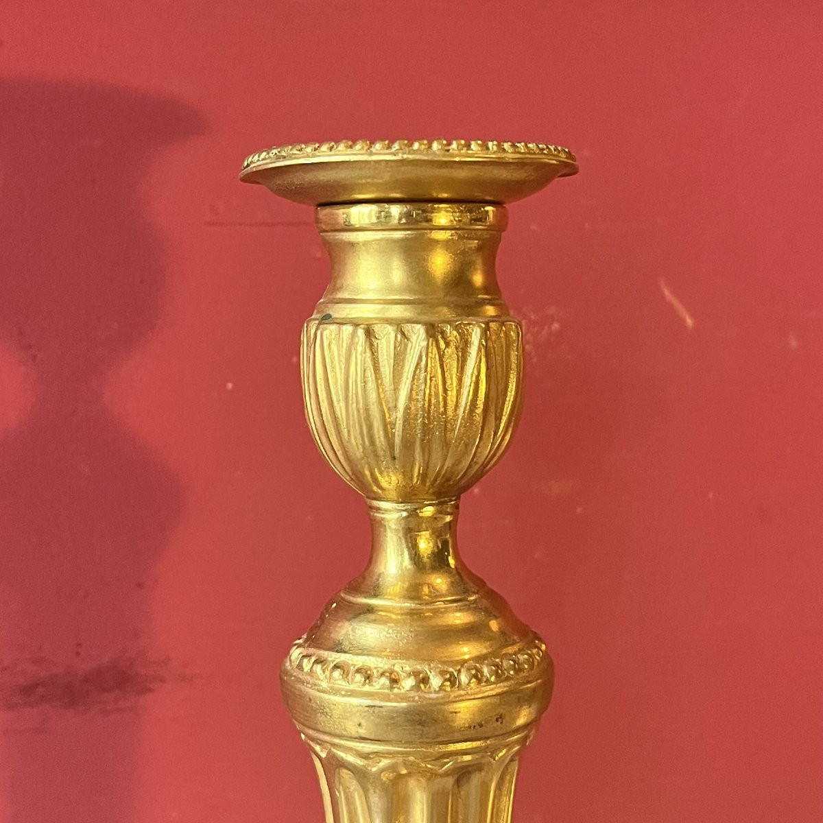 Rare suite de quatre bougeoirs, époque Louis XVI-photo-1