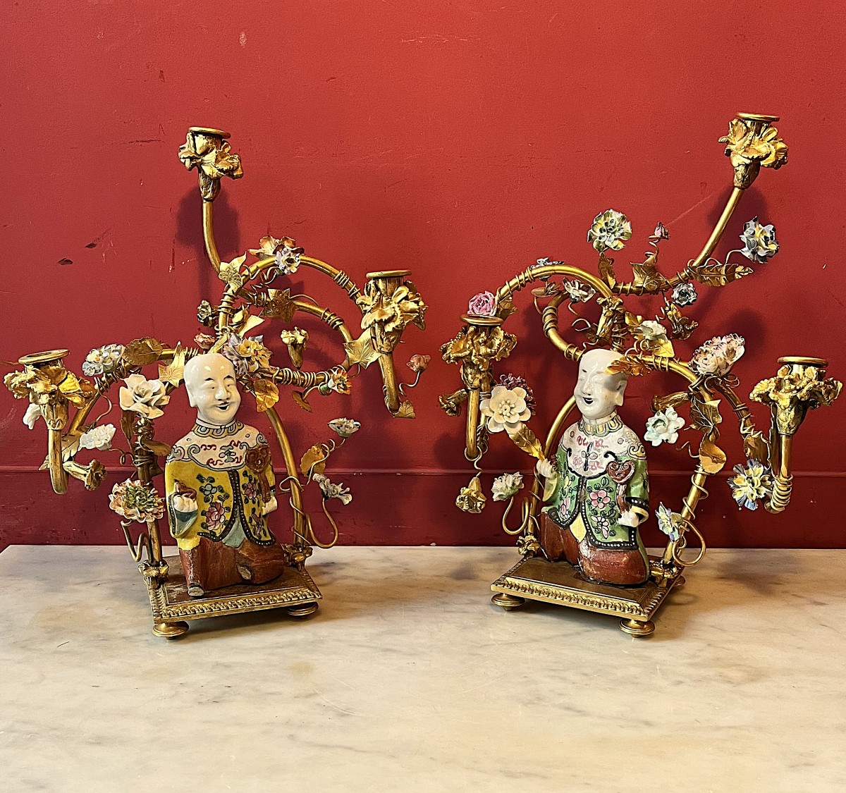 Paire de candélabres aux Magots, fin XIXème siècle