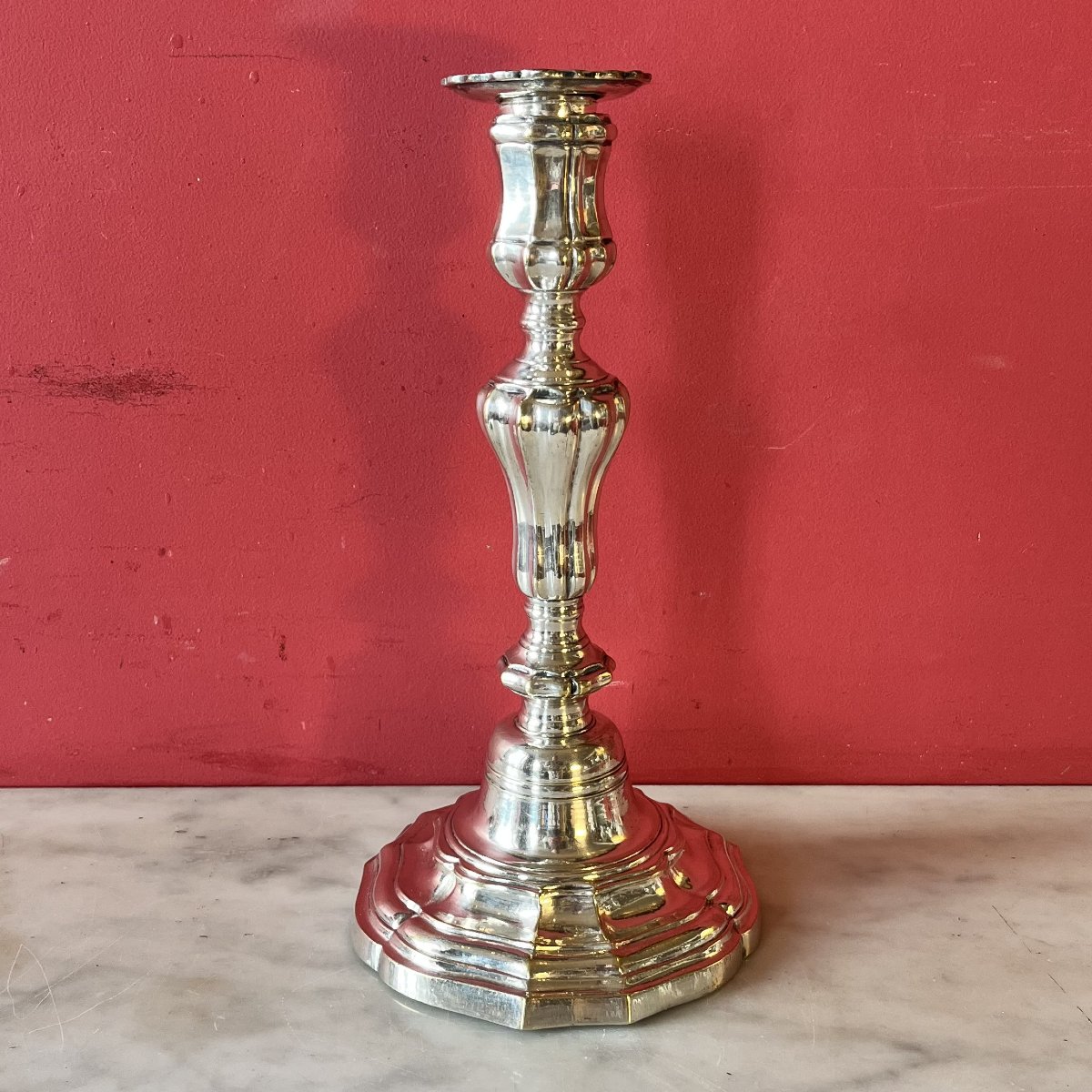 Bougeoir en bronze argenté, époque Louis XV