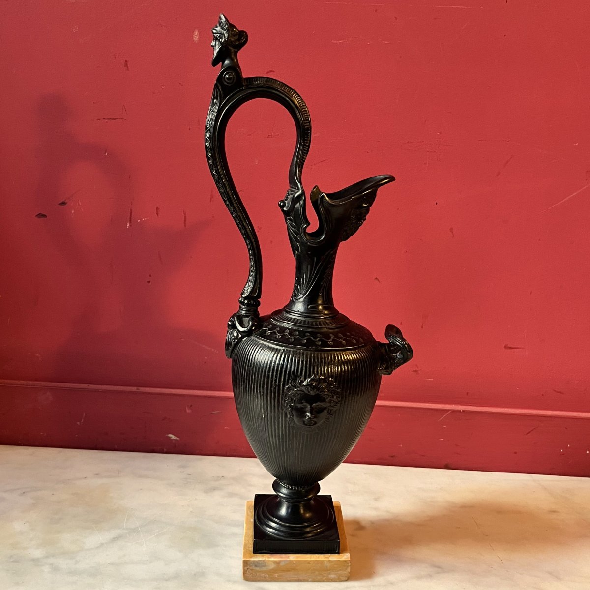 Paire d'aiguières à l'étrusque, milieu XIXème siècle-photo-1