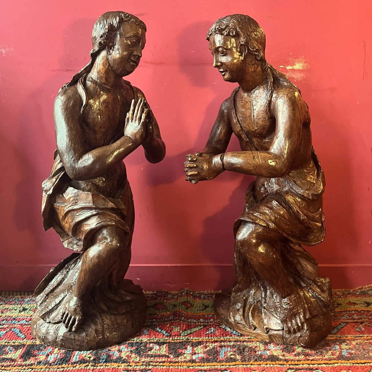 Pair Of Large Angels In Prayer, Late 17th Century (95 Cm)