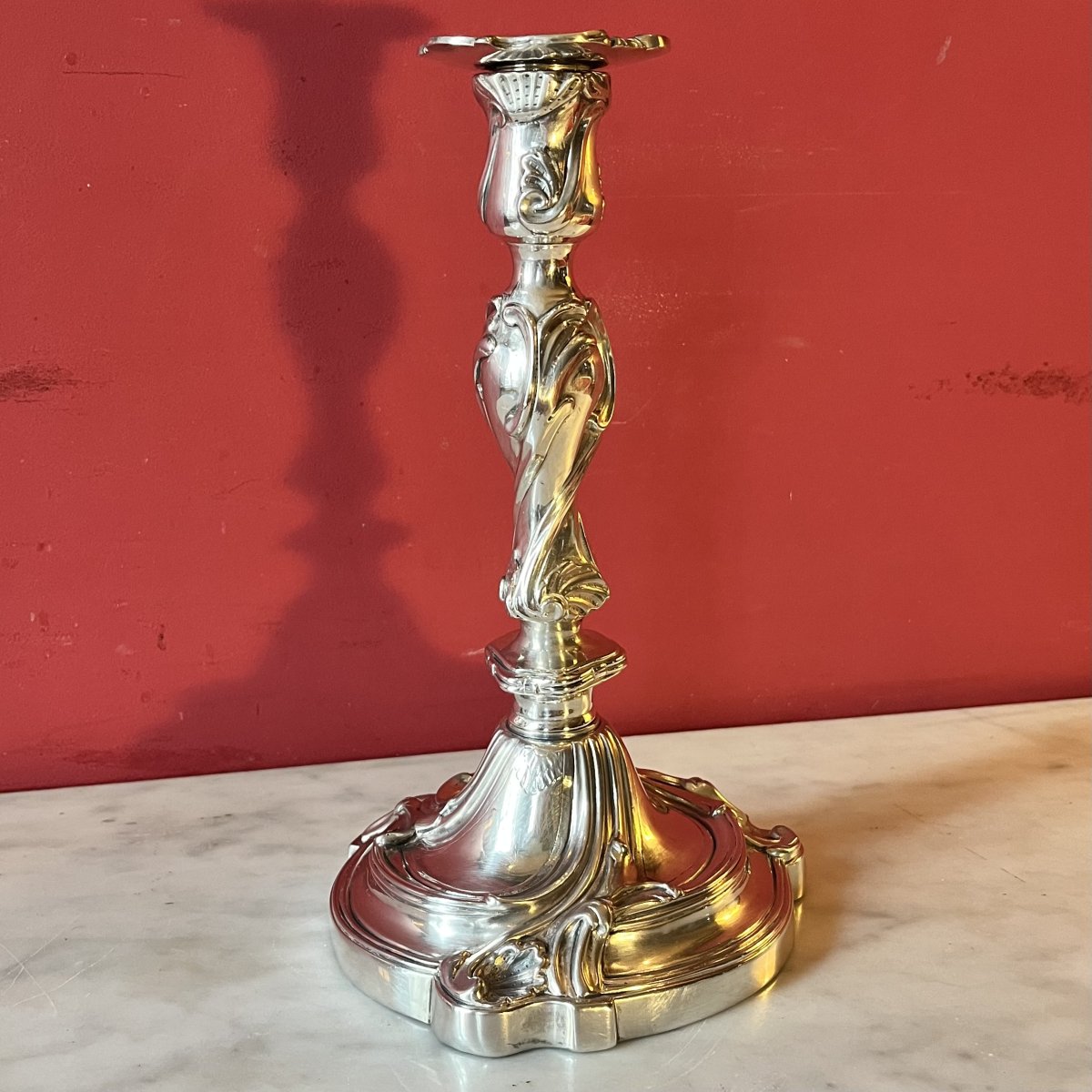 Paire de bougeoirs rocaille, époque Louis XV-photo-2