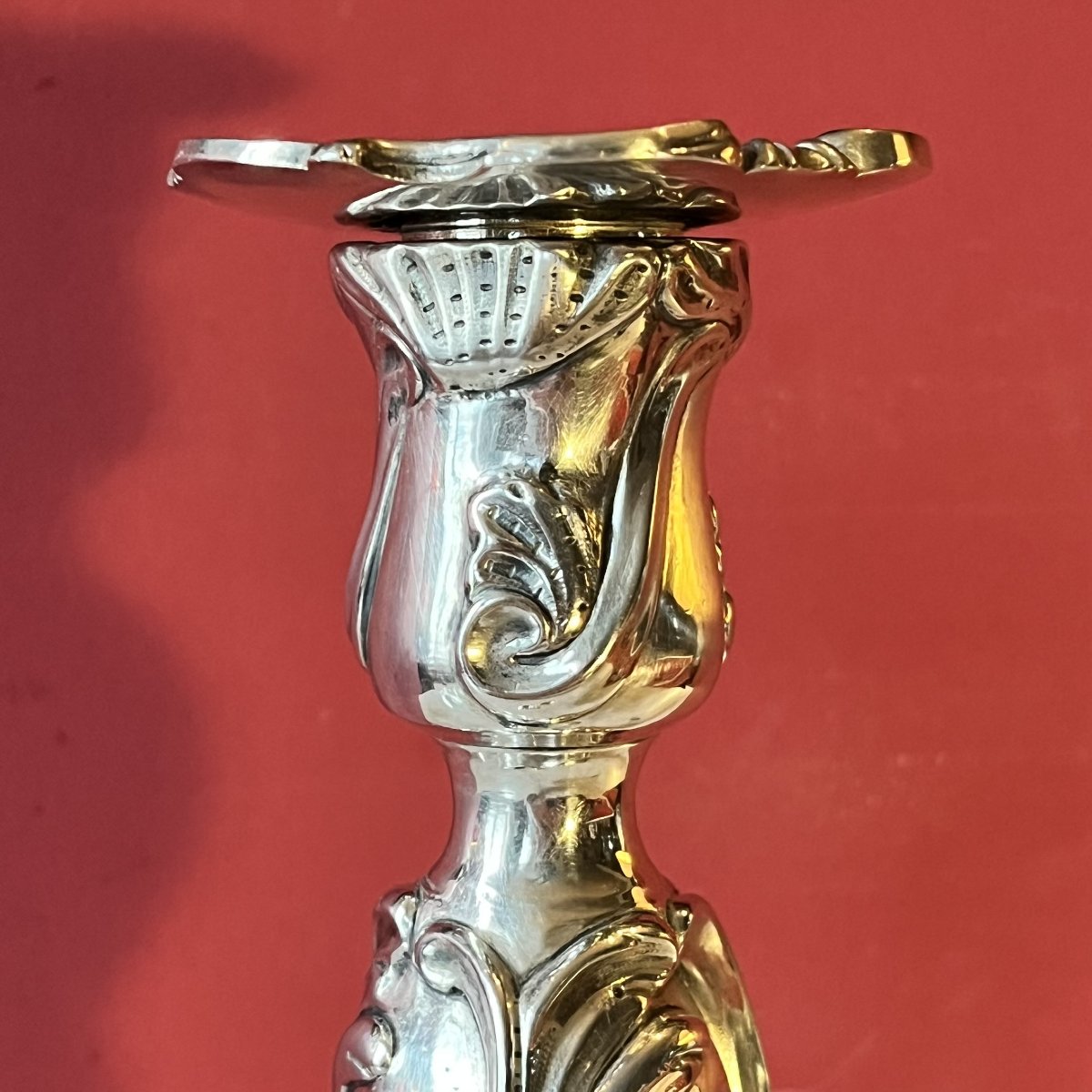 Paire de bougeoirs rocaille, époque Louis XV-photo-4