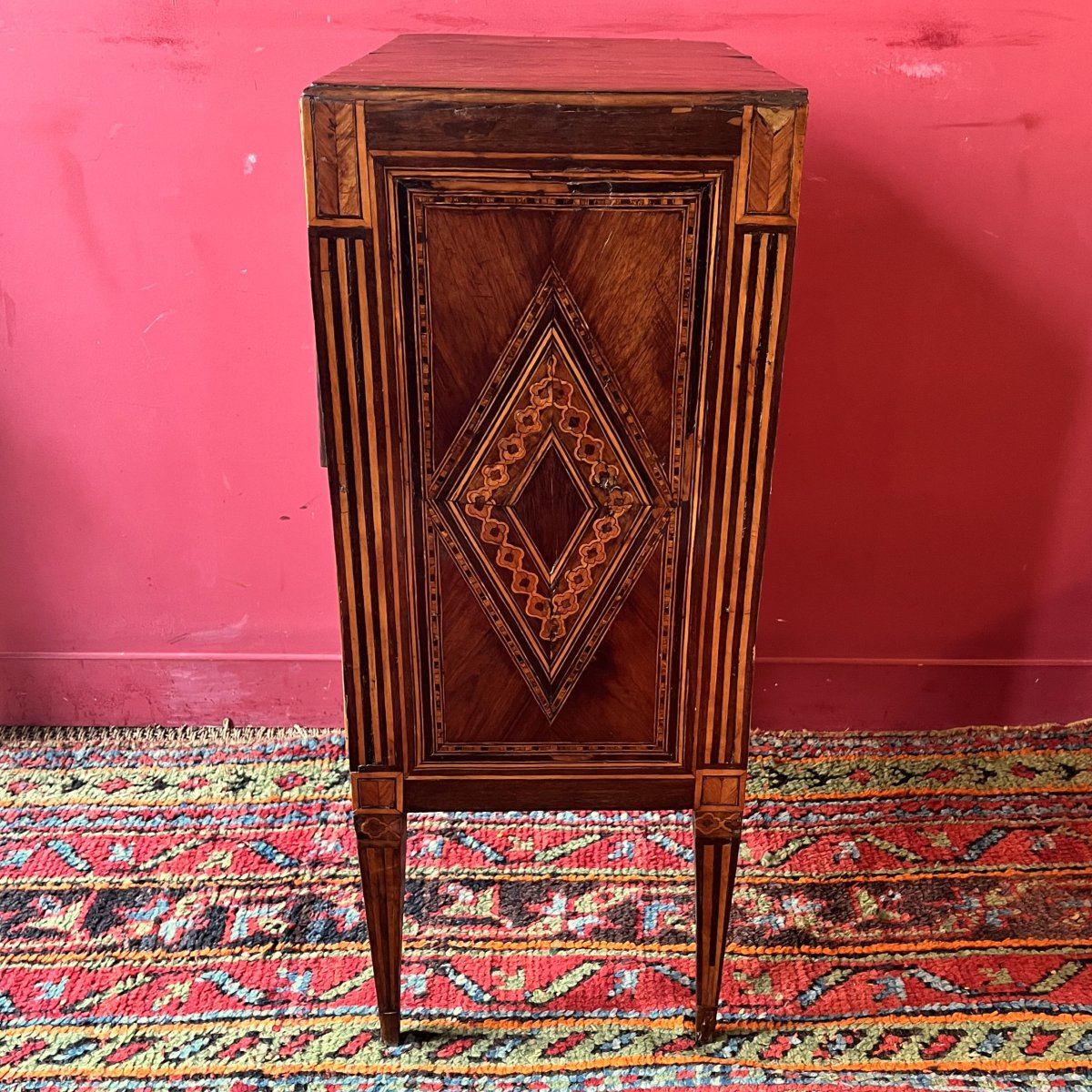 Petite commode richement marquetée, Italie XVIIIème siècle-photo-4