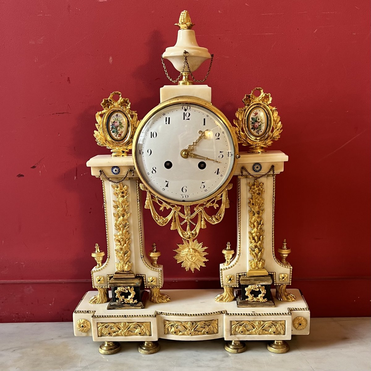 Pendule portique, vers 1810