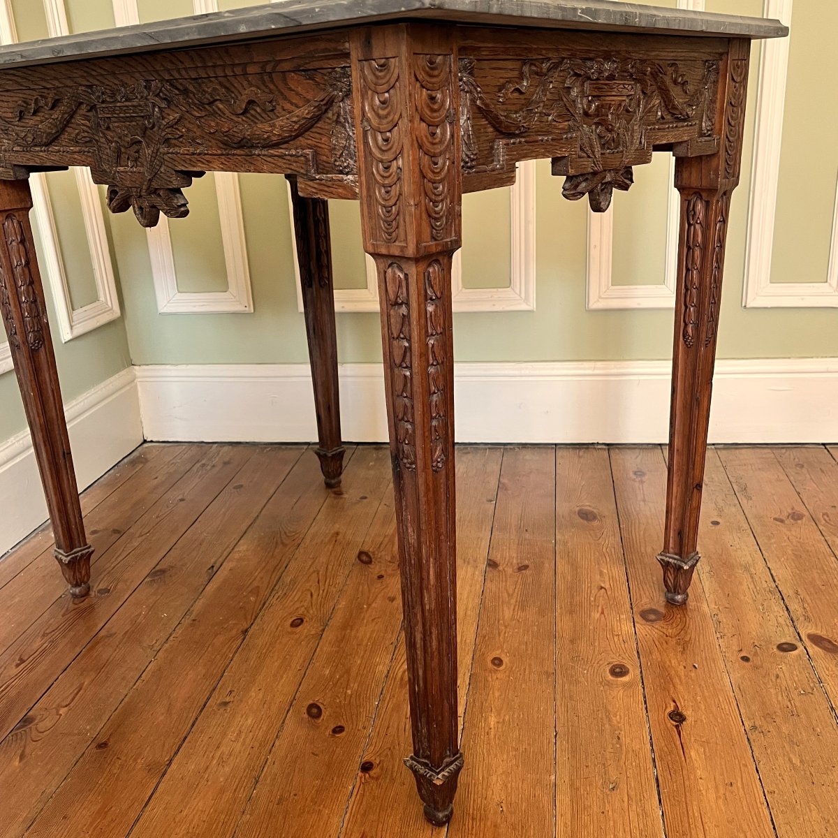 Table de milieu sculptée, fin du XVIIIème siècle-photo-7