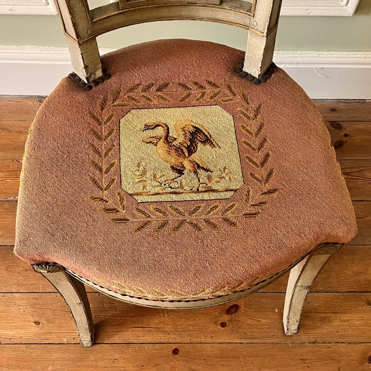 Rare paire de chaises à l'étrusque, époque Directoire-photo-3