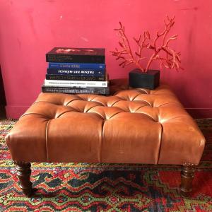 Chesterfield Square Pouf