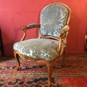 Fauteuil à La Reine, époque Louis XV