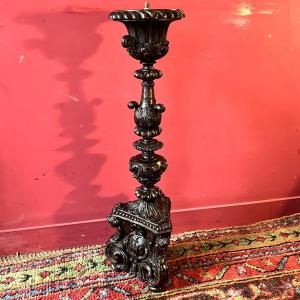 Pique-cierge richement sculpté, époque Louis XIV