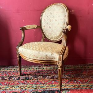 Estampillé C. Séné, fauteuil époque Louis XVI