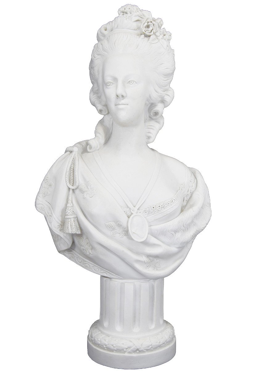 Grand buste en biscuit "Marie-Antoinette" XIXème