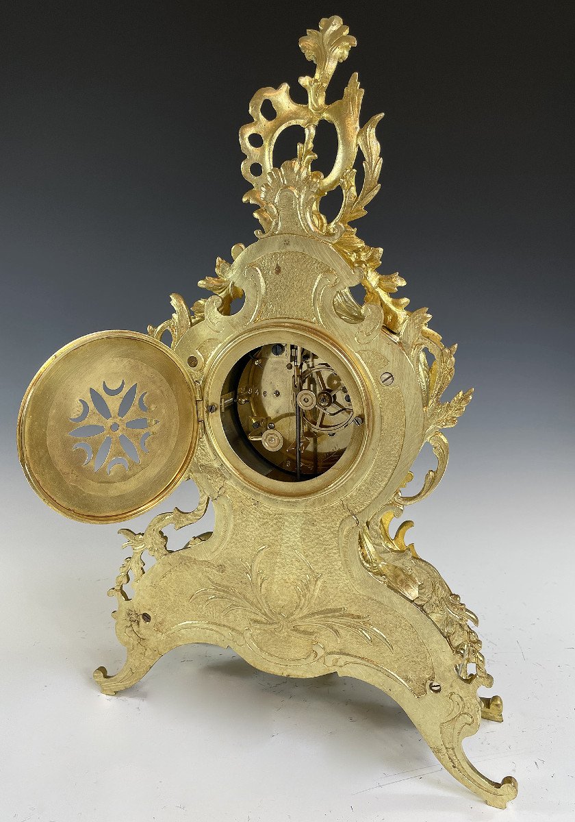 Pendule Louis XV En Bronze Et Porcelaine De Limoges-photo-2