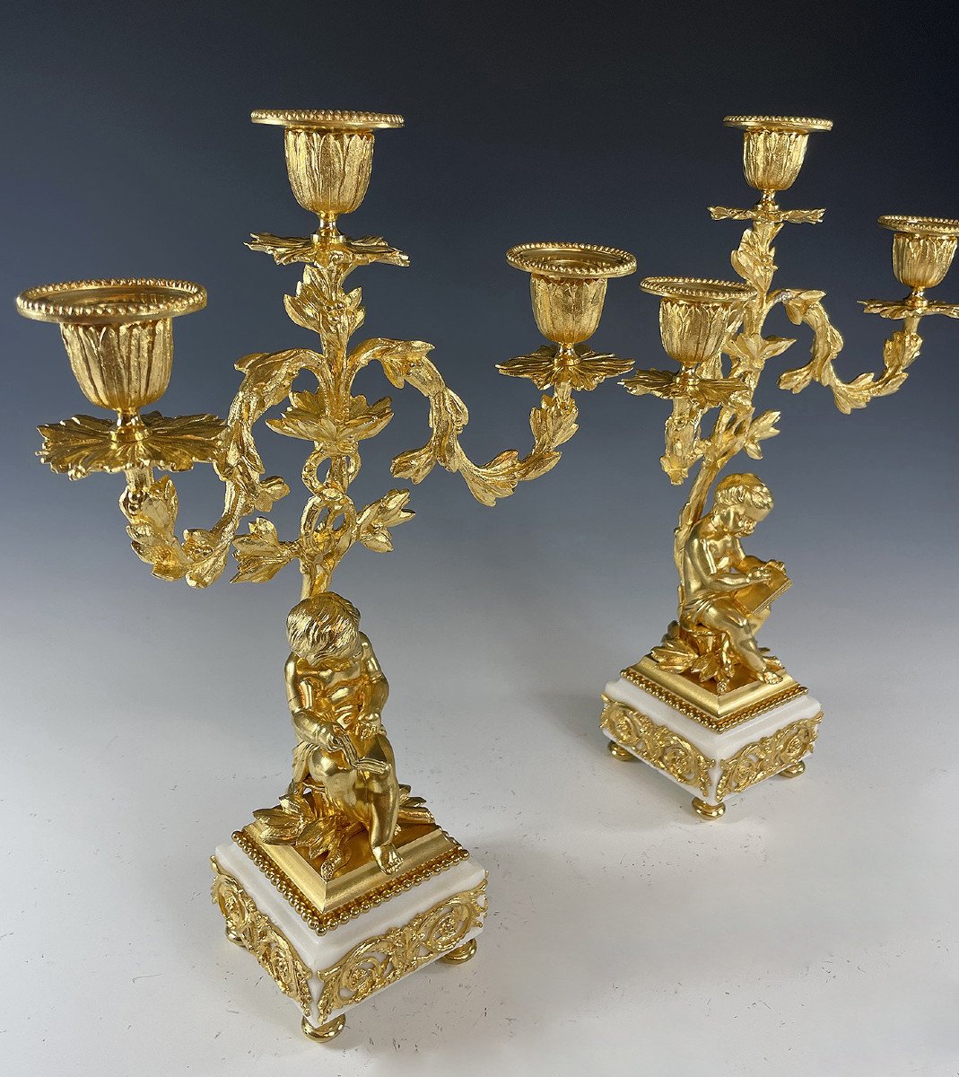Paire De Chandeliers Aux Chérubins En Bronze Doré Napoléon III-photo-1