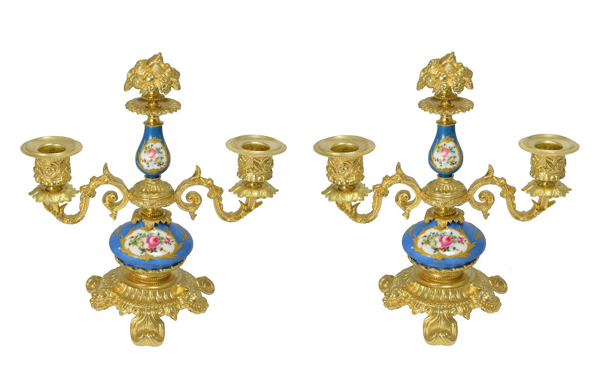 Paire De Chandeliers Bronze Doré Et Porcelaine De Paris