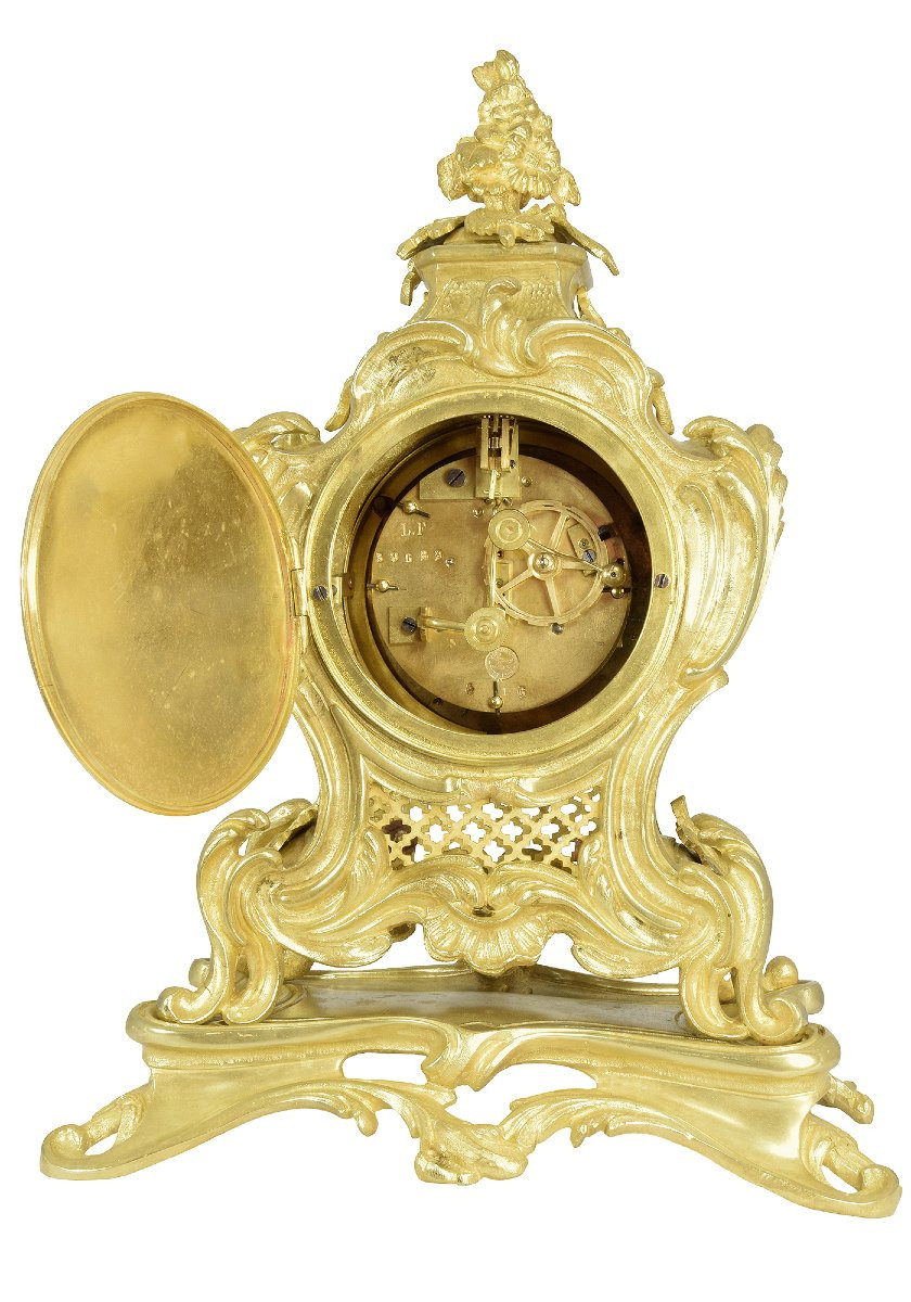 Pendule en bronze de style Louis XV-photo-2