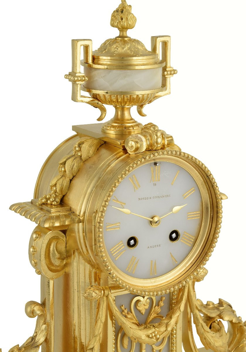 Pendule bronze doré et onyx Horloger :  BOZZO 1860-photo-3