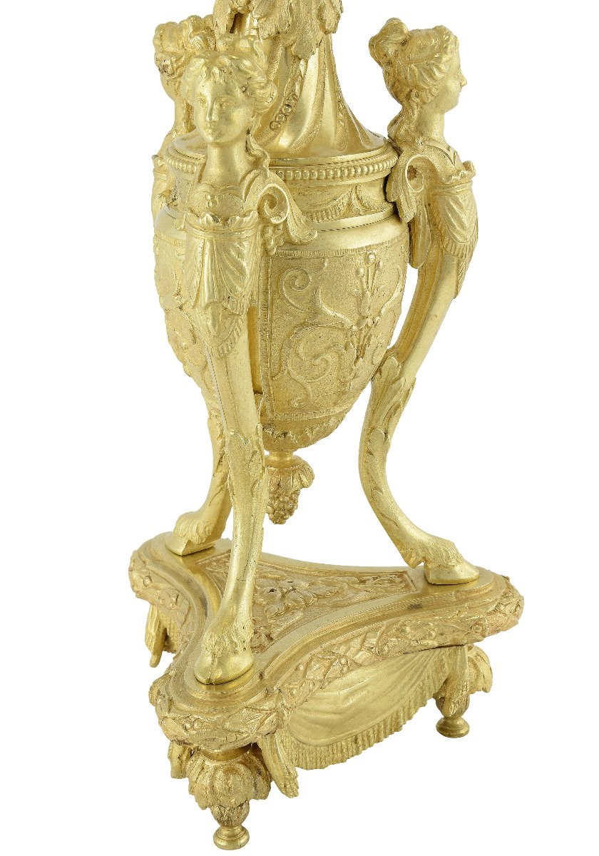 Pendule et chandeliers "cariatide" Horloger: Mougin-photo-1