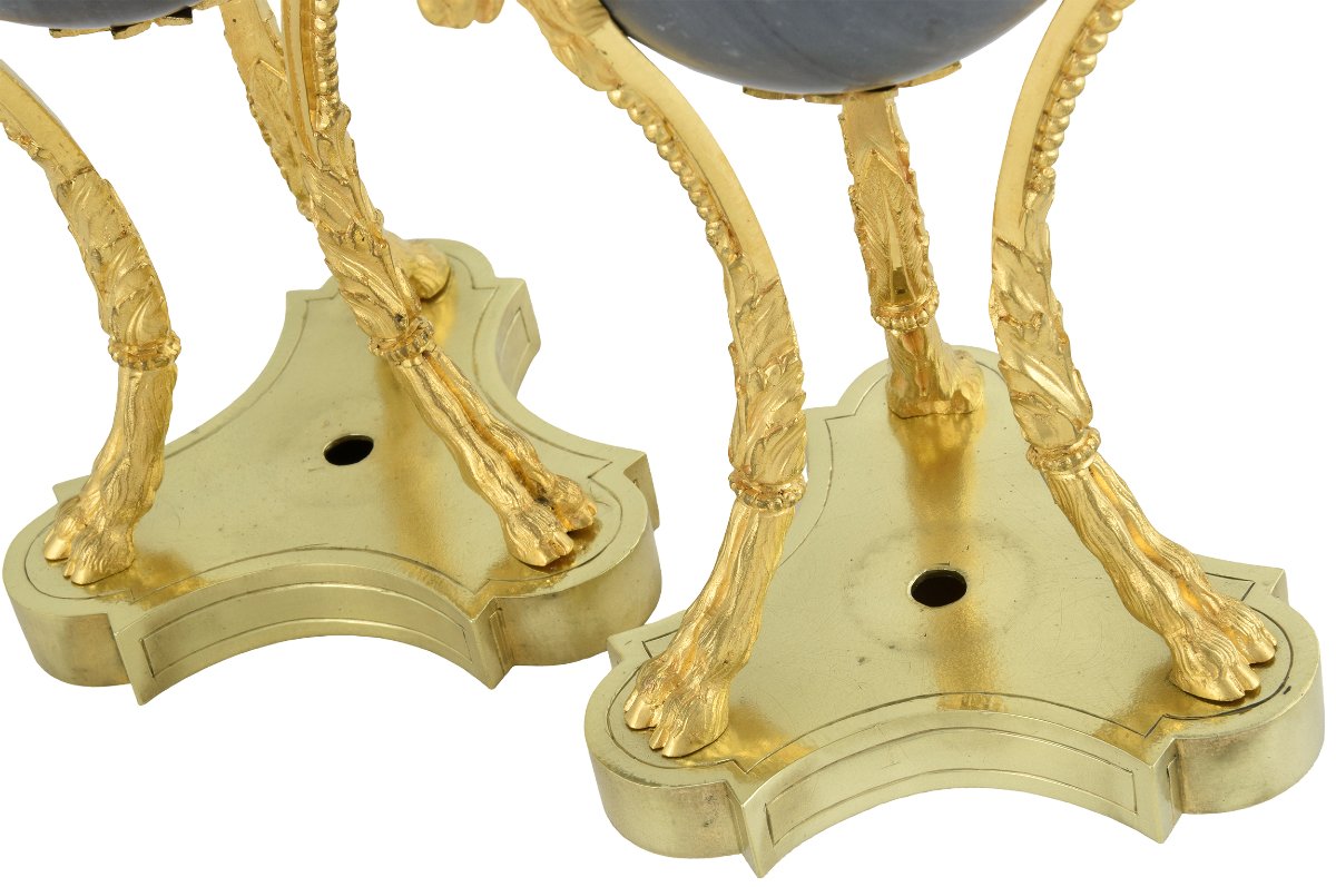 Paire de vases bougeoirs à tête de béliers-photo-2