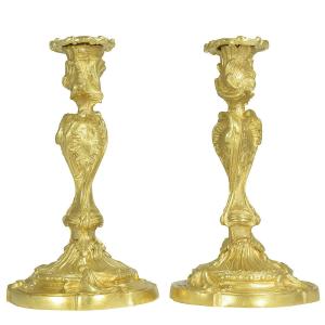 Paire de bougeoirs style Louis XV en bronze XIXème