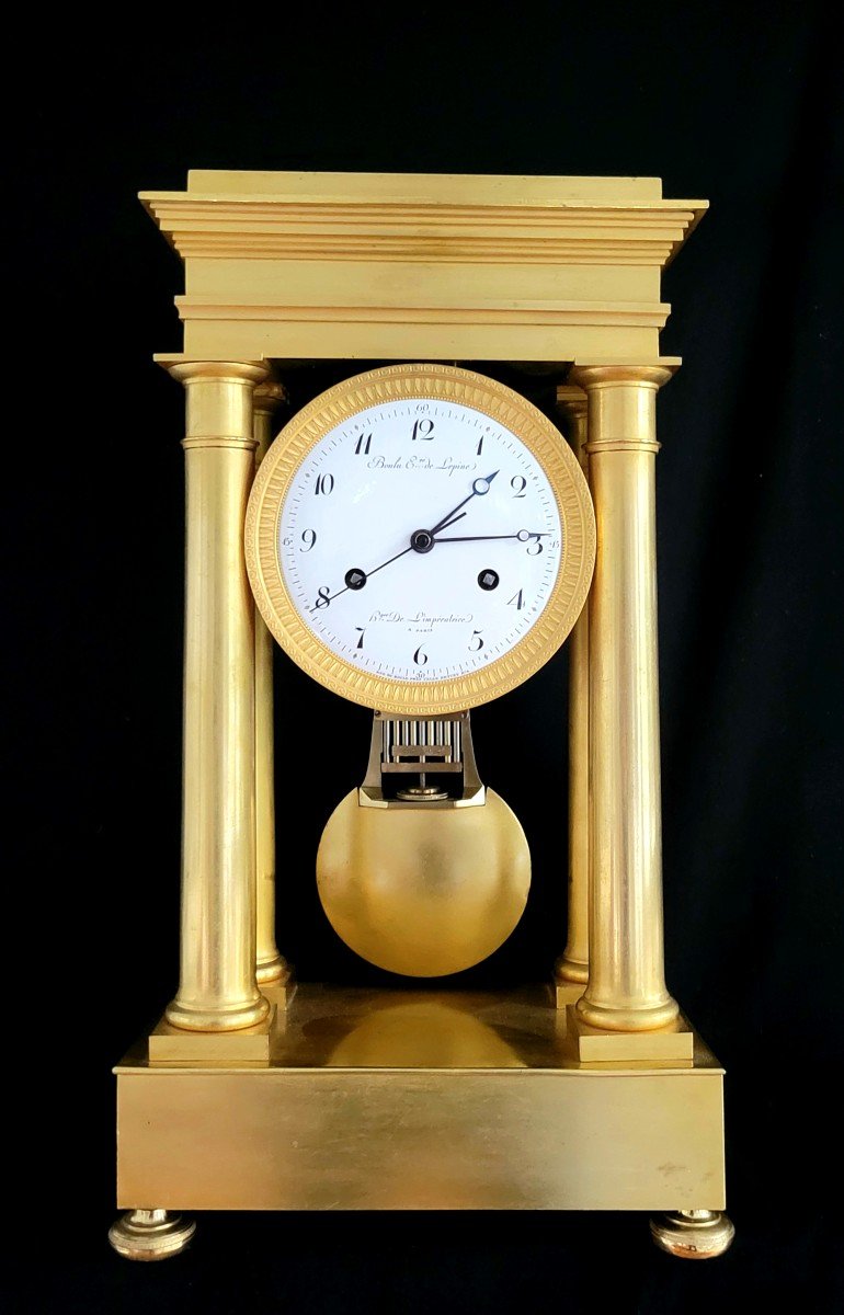 Pendule  Régulateur à seconde centrale ,à chevilles en bronze doré  signée Boulu 