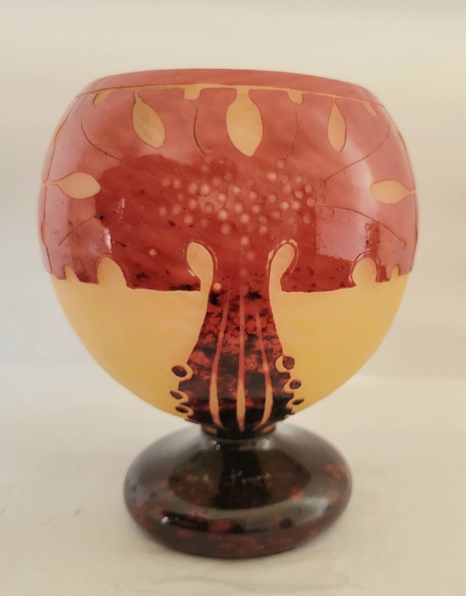 Charles Schneider/ Le Verre Français,  Vase Boule Modèle "amarantes"