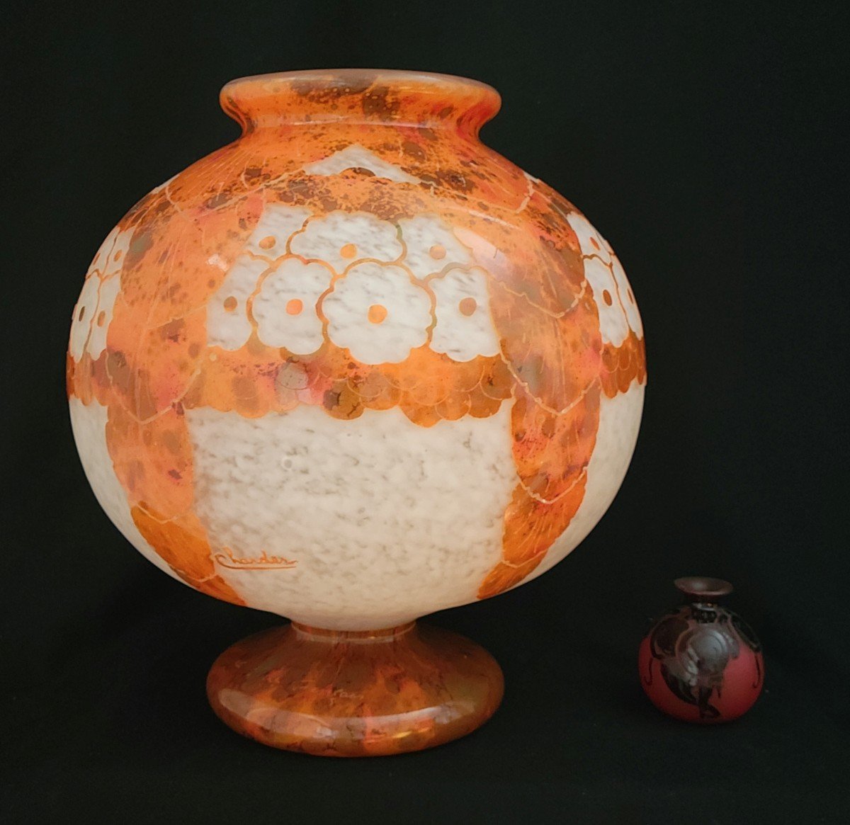 Vase  Boule Art Déco  Schneider Modèle Glycines  Signé Charder Et Le Verre Français 1927-191926