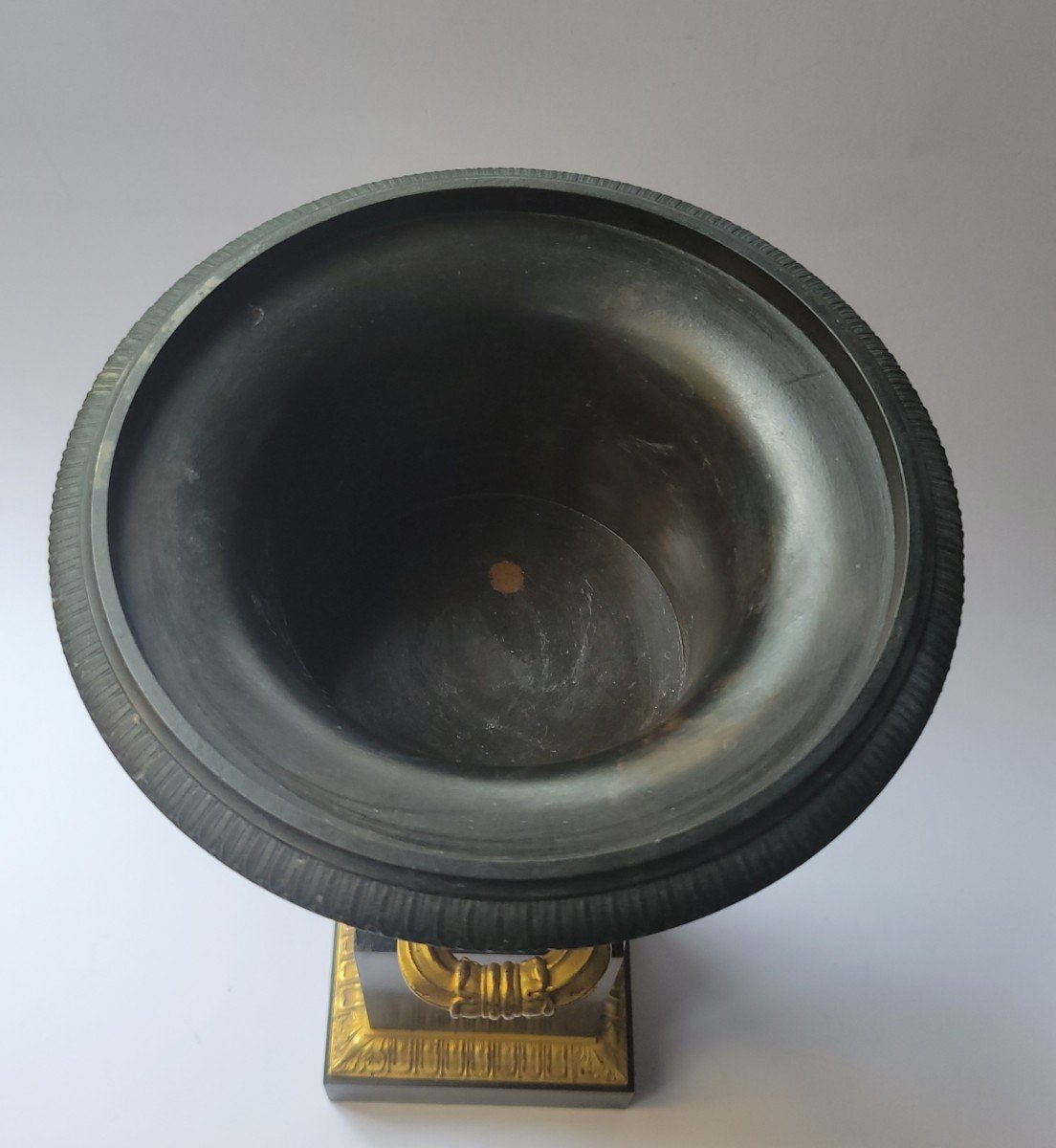 Pair Of Medicis Vases In Gilt Bronze With Green Patina Circa 1825-photo-6